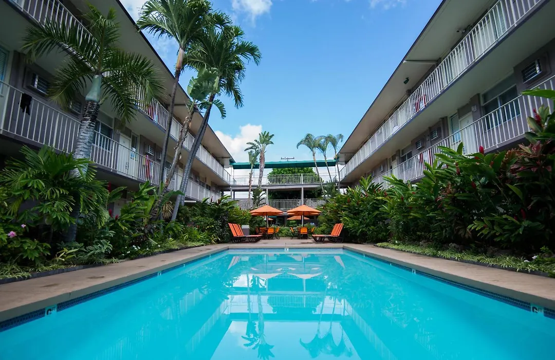 Pacific Marina Inn Airport-1